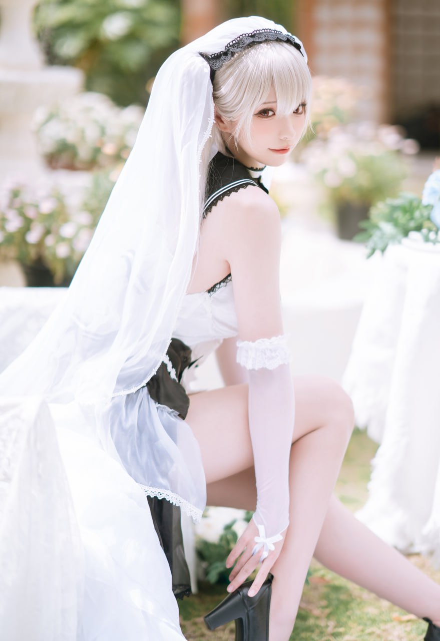 腥味猫罐cos写真作品|高还原蕾姆与清透感二次元人像图集