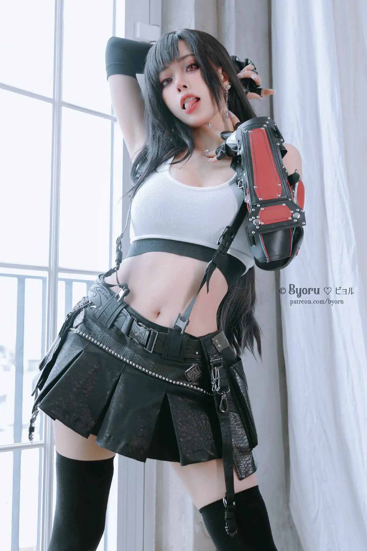 Byoru（ビョル）写真合集：极致肉感美学与高还原COS的视觉冲击