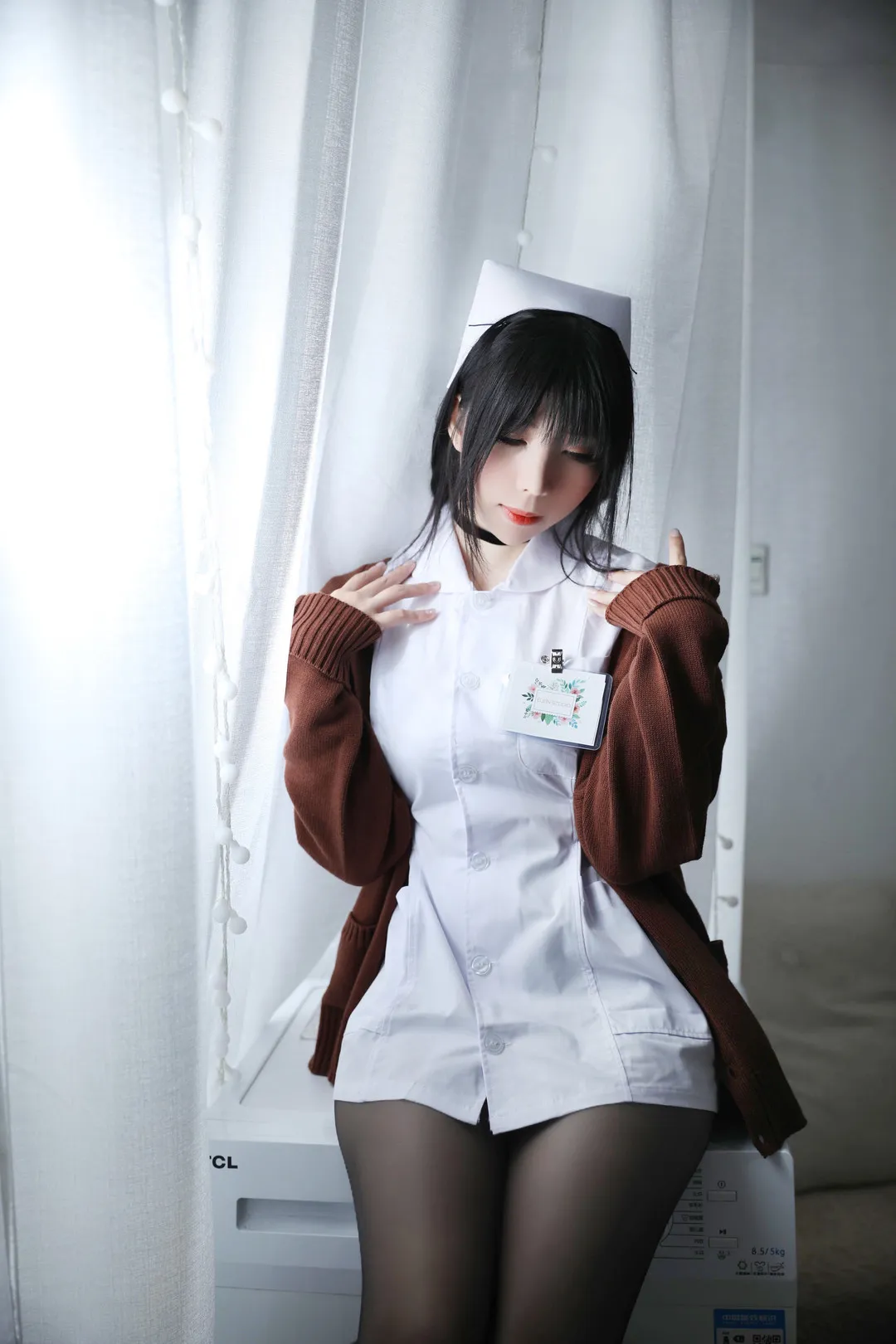 鹿野希 Kano Nozomi 护士制服黑丝写真(窗帘侧光)