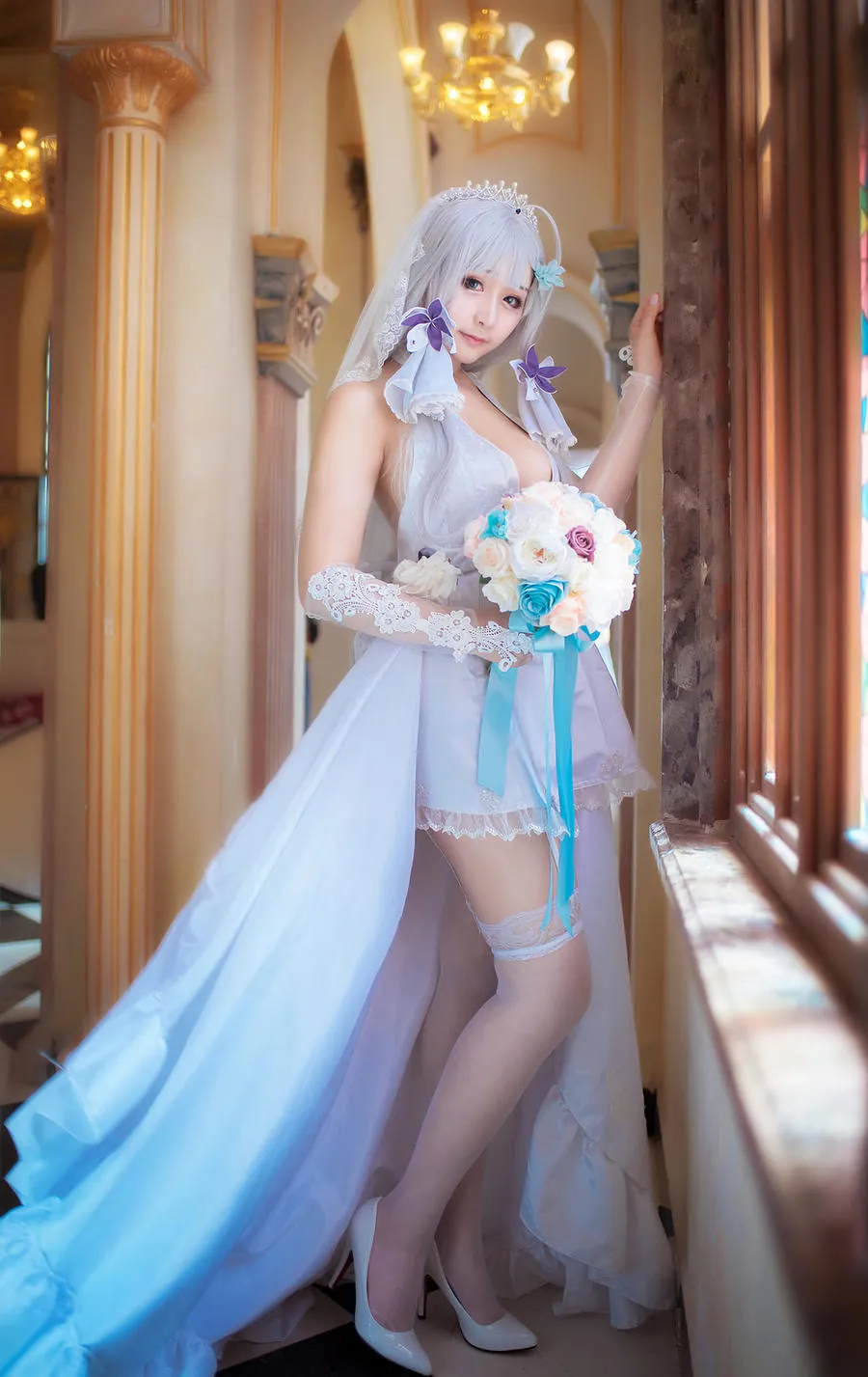 三刀刀miido 白色礼服花束cos写真预览