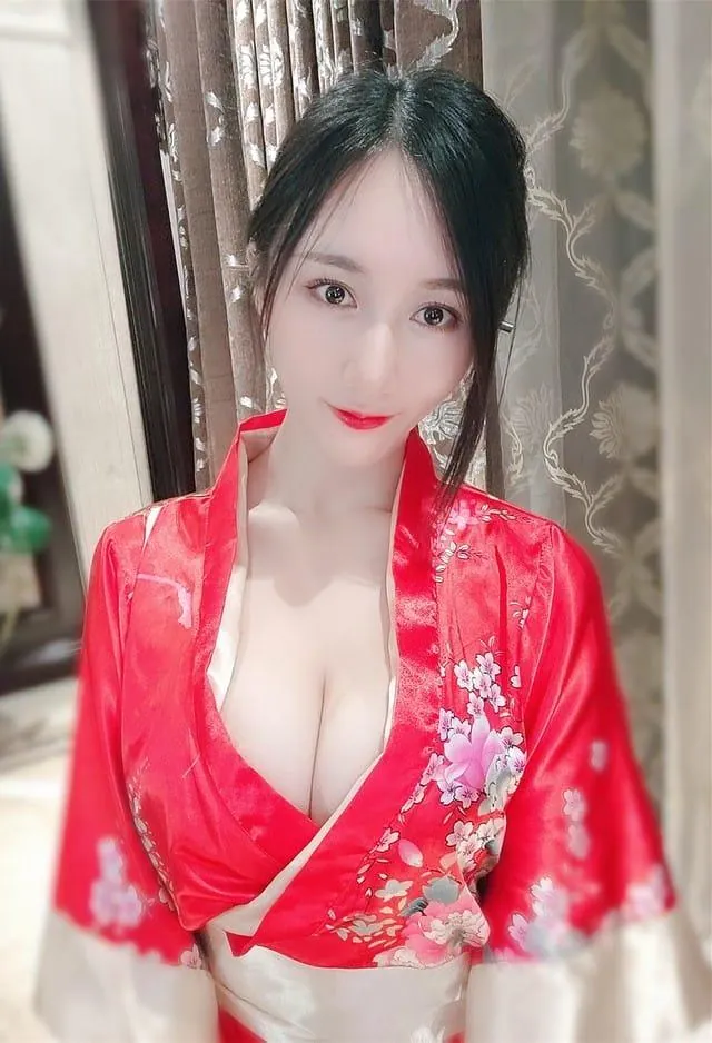 ChoiJiYun黑色长发红色和服窗边室内写真
