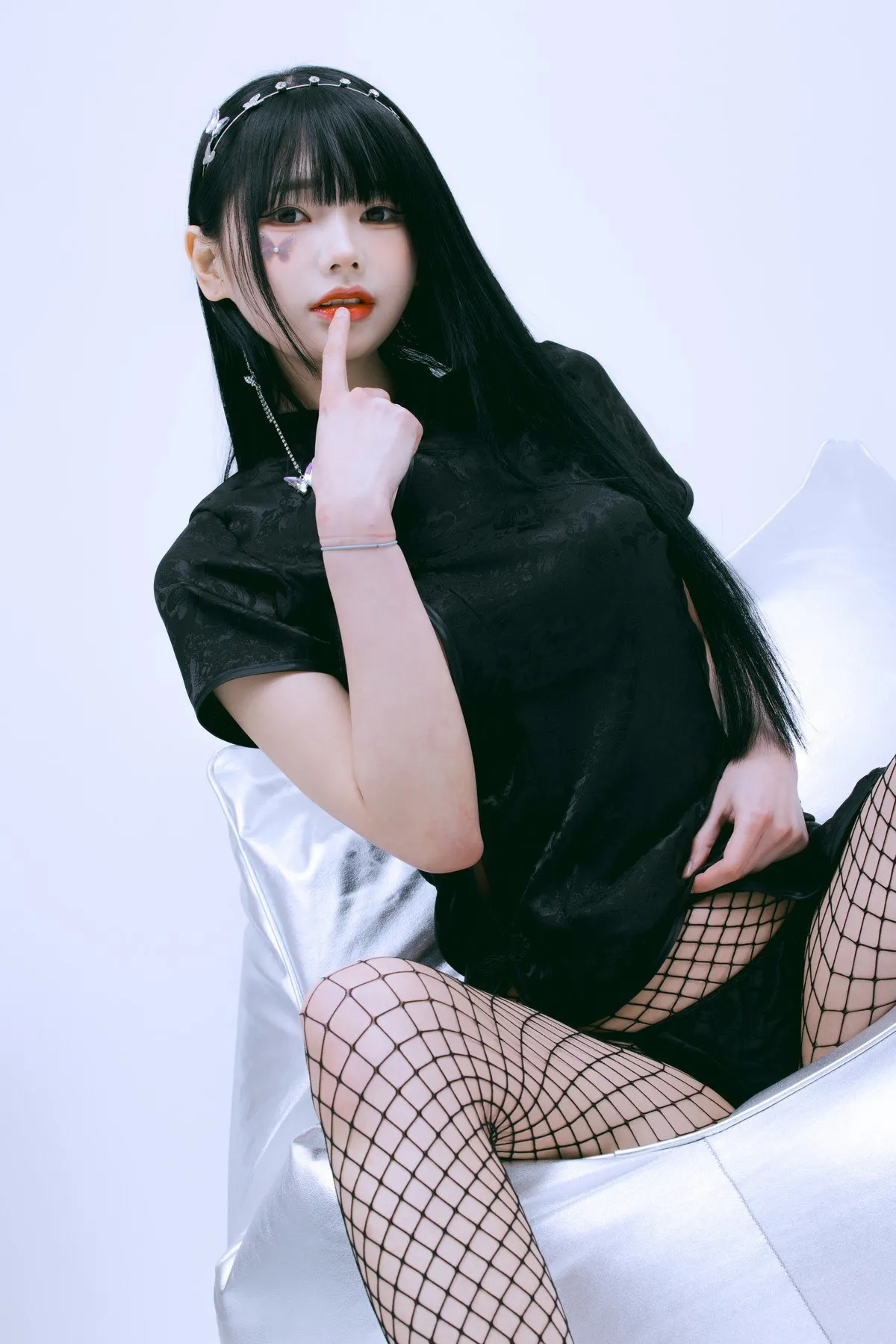 glamarchive黑色旗袍与制服感写真图集导读