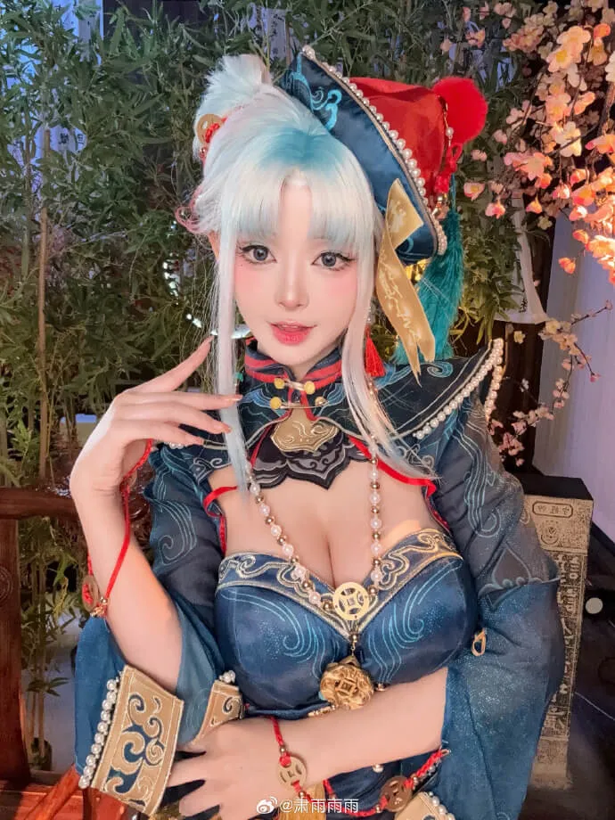 肃雨雨雨白发蓝色服饰东方风格cos写真