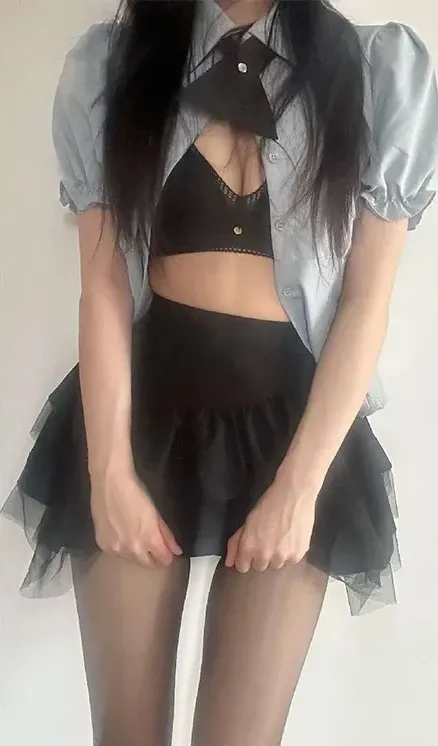 巨恶小锯鳄黑色服装主题写真