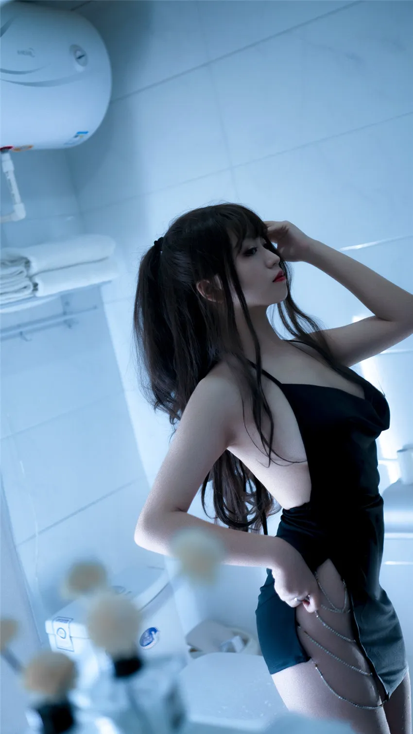洛可ss写真图集:小红帽Cos与光影造型视觉预览